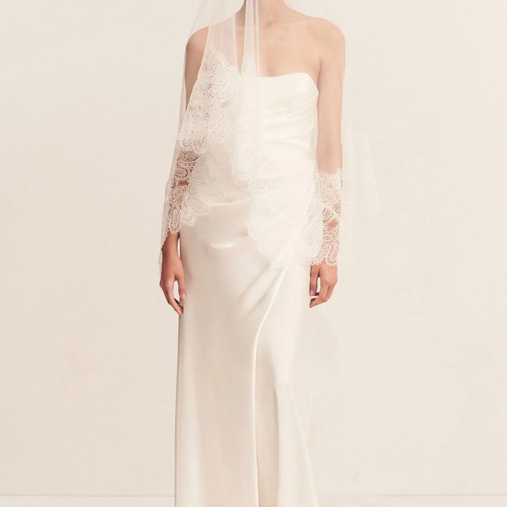 Shona Joy Stratus Veil